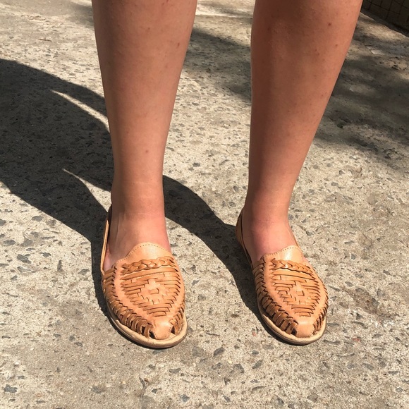 Size 10 ❗️SALE ⚠️Authentic Leather Sandal - Picture 2 of 3